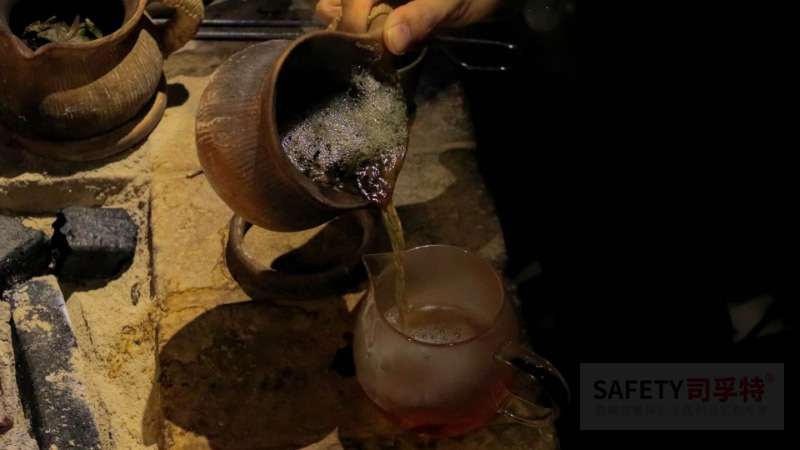 從“火塘烤茶”到“圍爐煮茶”，傳承中華茶文化 [精制鋼圍爐茶桌|炭火爐](圖4)